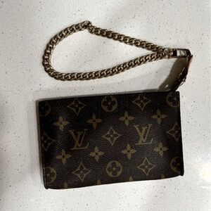 Authentic Louis Vuitton Clutch/Wristlet